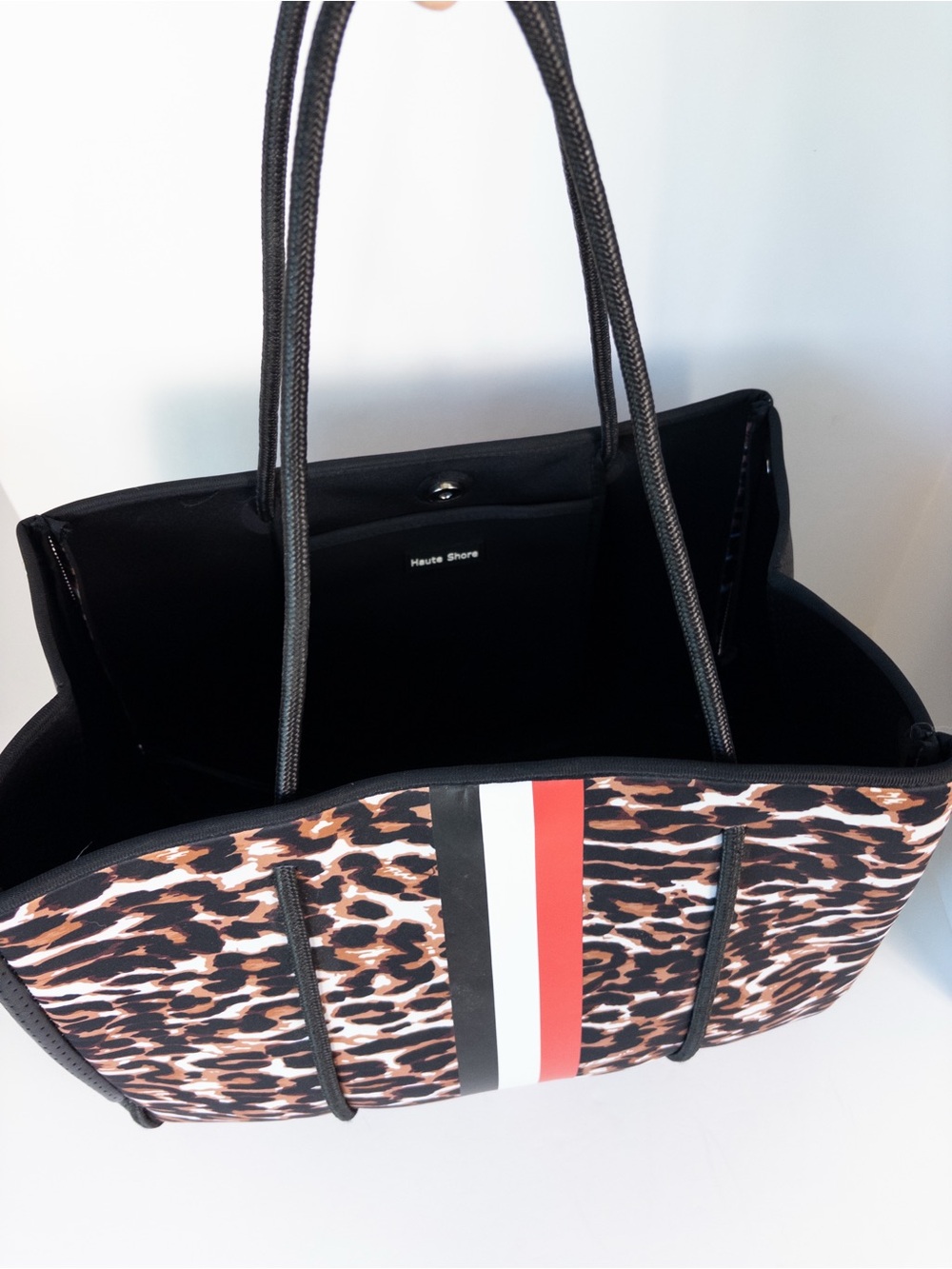 NWT Haute Shore The Willow Tree Greyson Tote Wild Animal Print Red Black - Picture 5 of 11